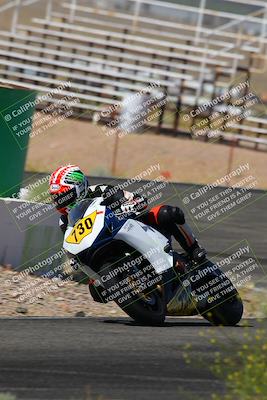 media/Jun-04-2022-WERA (Sat) [[b852bbbd55]]/Practice Races/5-750cc and up novices/